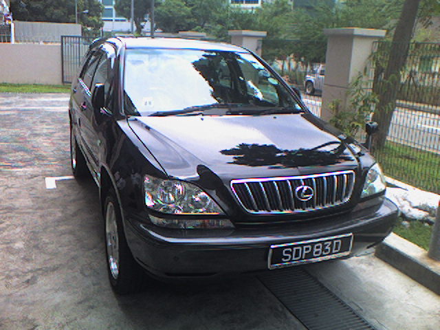 2002 Toyota Harrier Images