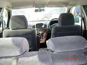 2002 Toyota Harrier Photos