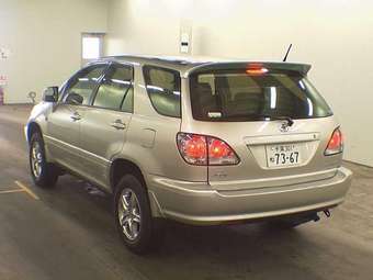 2002 Toyota Harrier Photos