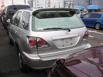 2002 Toyota Harrier Photos