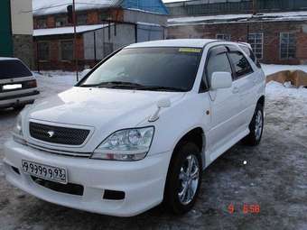 2002 Toyota Harrier Pictures