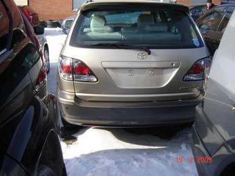 2002 Toyota Harrier Pics