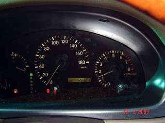 2002 Toyota Harrier Photos