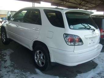 2002 Toyota Harrier Photos