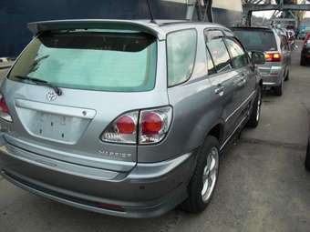 2002 Toyota Harrier Photos