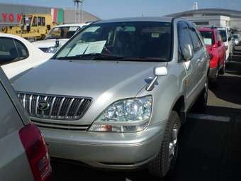 2002 Toyota Harrier Pictures