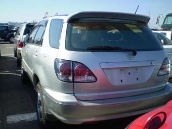 2002 Toyota Harrier Photos