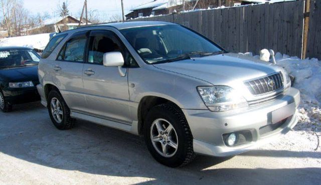 2002 Toyota Harrier