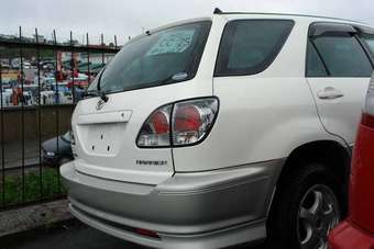 2002 Toyota Harrier Pics