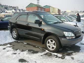 2002 Toyota Harrier Pics