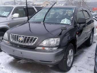 2002 Toyota Harrier Pictures