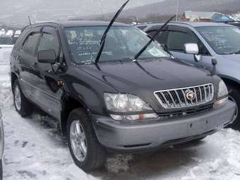 2002 Toyota Harrier Pics