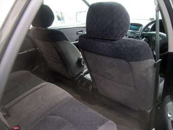 2002 Toyota Harrier Pictures