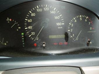 2002 Toyota Harrier Photos