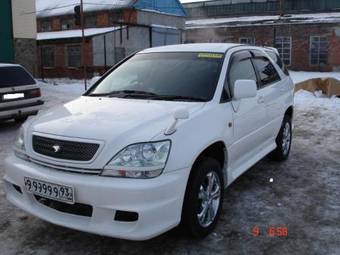 2002 Toyota Harrier Photos