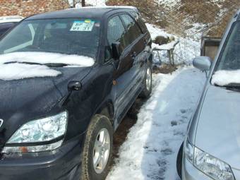 2002 Toyota Harrier Photos