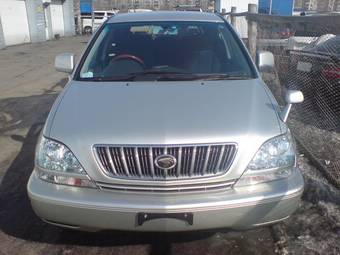 2002 Toyota Harrier Photos