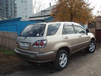 2002 Toyota Harrier Photos