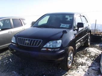 2002 Toyota Harrier Photos