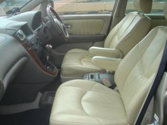 2002 Toyota Harrier Photos