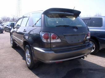 2002 Toyota Harrier Photos