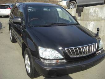 2002 Toyota Harrier Photos