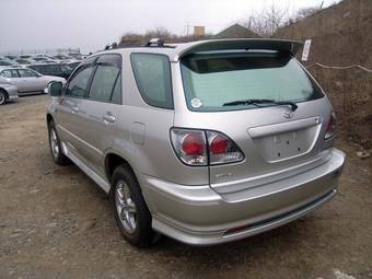 2002 Toyota Harrier Pictures