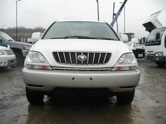 2002 Toyota Harrier Pictures