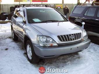 2002 Toyota Harrier Pictures