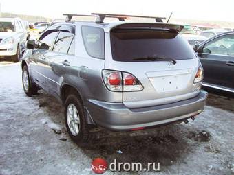 2002 Toyota Harrier Photos