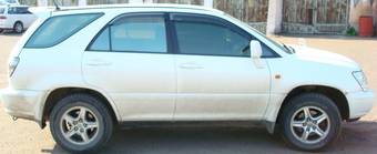 2002 Toyota Harrier Images