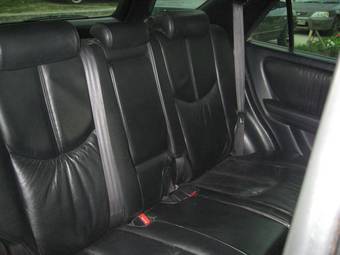 2002 Toyota Harrier Images