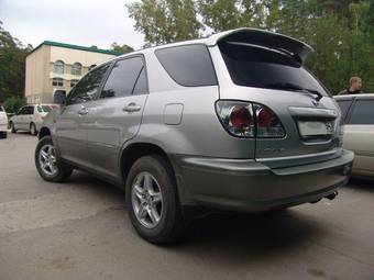 2002 Toyota Harrier Photos