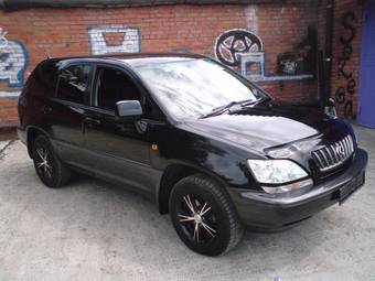 2002 Toyota Harrier Pics