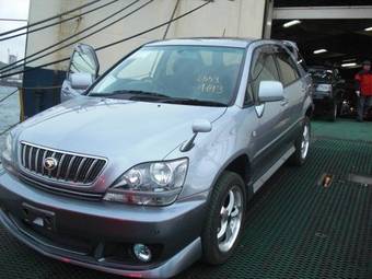 2002 Toyota Harrier Pictures
