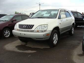 2002 Toyota Harrier Photos