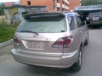 2002 Toyota Harrier Photos