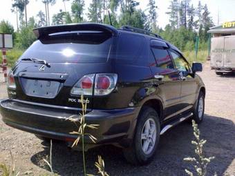 2002 Toyota Harrier Pictures