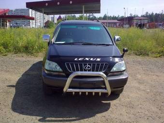 2002 Toyota Harrier Photos