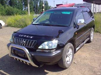 2002 Toyota Harrier Photos