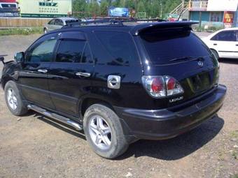 2002 Toyota Harrier Pictures