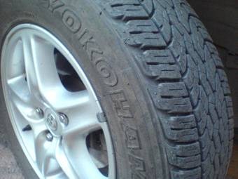 2002 Toyota Harrier Pictures