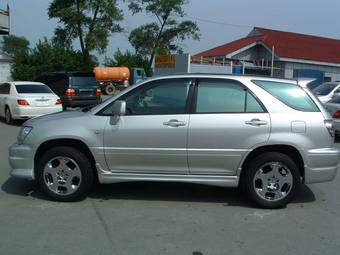 2002 Toyota Harrier Photos