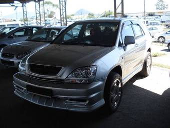 2002 Toyota Harrier Photos