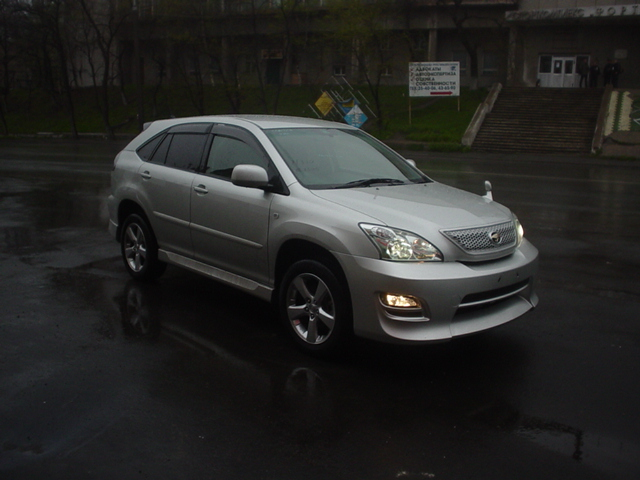 2003 Toyota Harrier