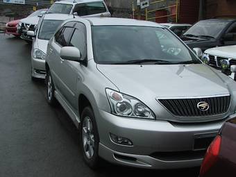 2003 Toyota Harrier