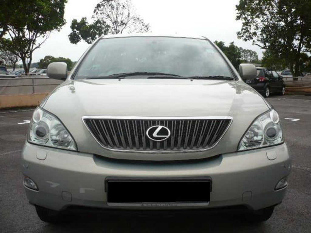 2003 Toyota Harrier