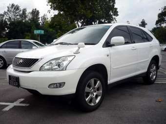 2003 Toyota Harrier