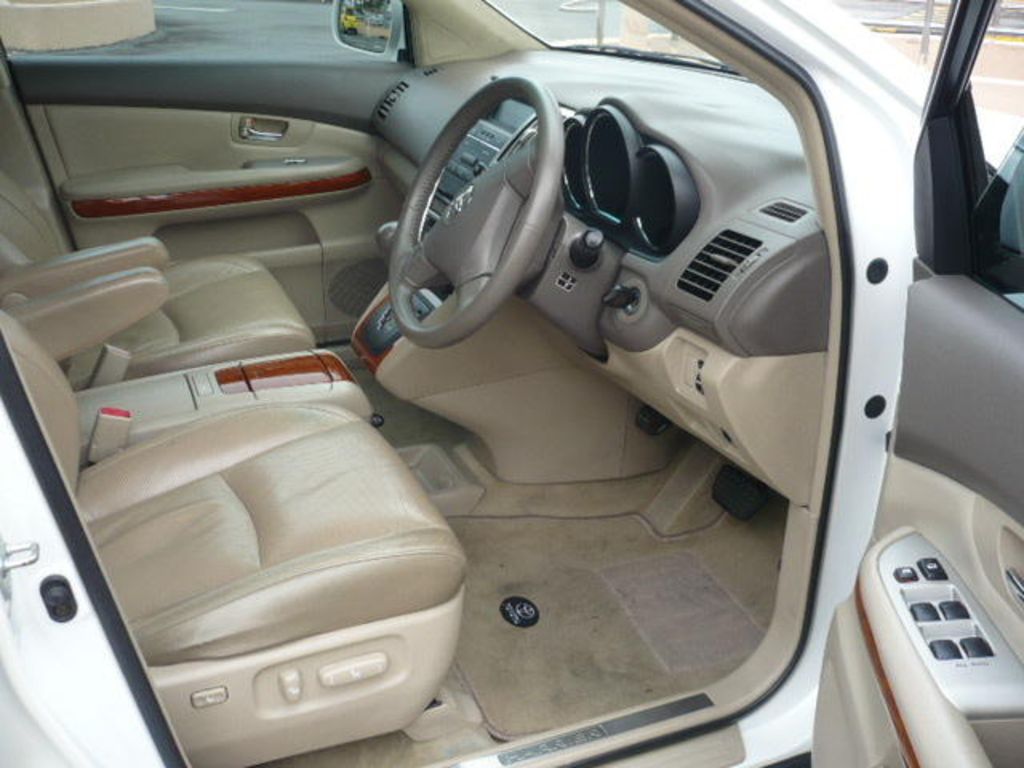 2003 Toyota Harrier