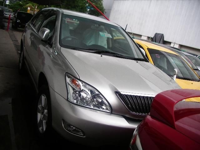 2003 Toyota Harrier